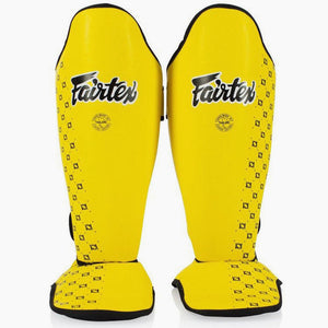 Caneleiras Fairtex Competição SP5 com protetor de pés Amarelo