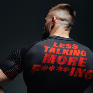 Rashguard Manto Fighting mangas curtas Preto