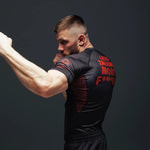 Rashguard Manto Fighting mangas curtas Preto