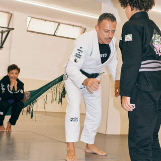 BJJ Gi Manto Dogs Branco-Combat Arena