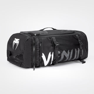 Saco de viagem Venum Shockwave Convertible 60 Lt Preto 
