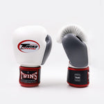 Luvas de Muay Thai Twins Special BGVL4 Preto-branco-cinza-Combat Arena