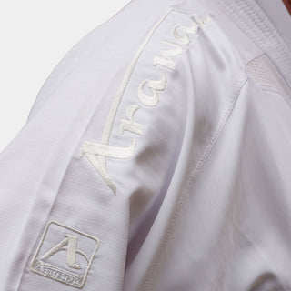 Fato karate Arawaza Kumite Deluxe Evo WKF bordado branco-Combat Arena
