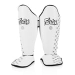 Caneleiras Fairtex Competição SP5 com protetor de pés Branco 