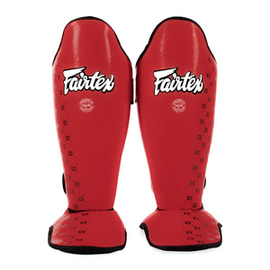 Caneleiras Fairtex Competição SP5 com protetor de pés Vermelho 