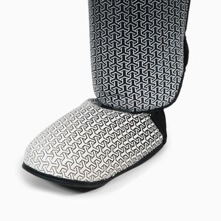 Caneleiras com para-pé Adidas Pro Kickboxing WAKO Preto-branco 