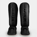 Caneleiras com Parapiede Venum Challenger Preto Black 