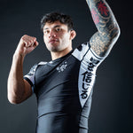 Rashguard Half Sumo Sugoi Ranked Branco-Combat Arena