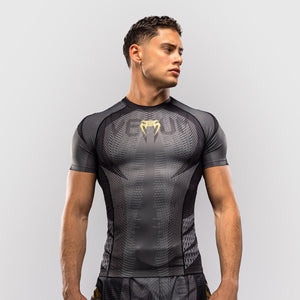 Rashguard Venum Galactic 3.0 mangas curtas Preto-dourado-Combat Arena