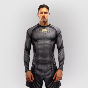 Rashguard Venum Galactic 3.0 manga comprida Preto-ouro-Combat Arena
