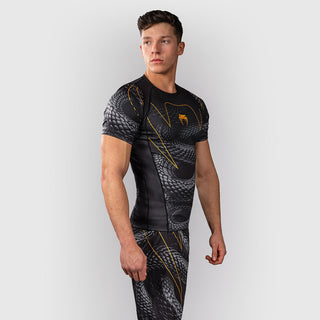 Rashguard Venum Matupa mangas curtas Preto-cinza-Combat Arena