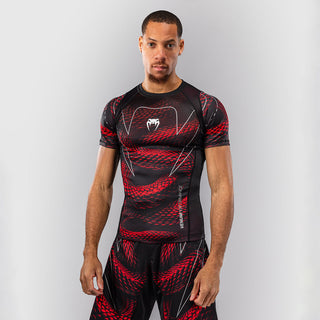 Rashguard Venum Matupa mangas curtas Preto-vermelho-Combat Arena