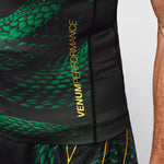 Rashguard Venum Matupa mangas curtas Preto-verde-Combat Arena