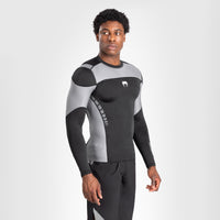 Rashguard Venum Tempest mangas compridas Preto-Combat Arena