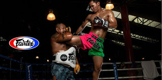 Capacete Fairtex Diagonal Vision Sparring HG13 Vermelho 